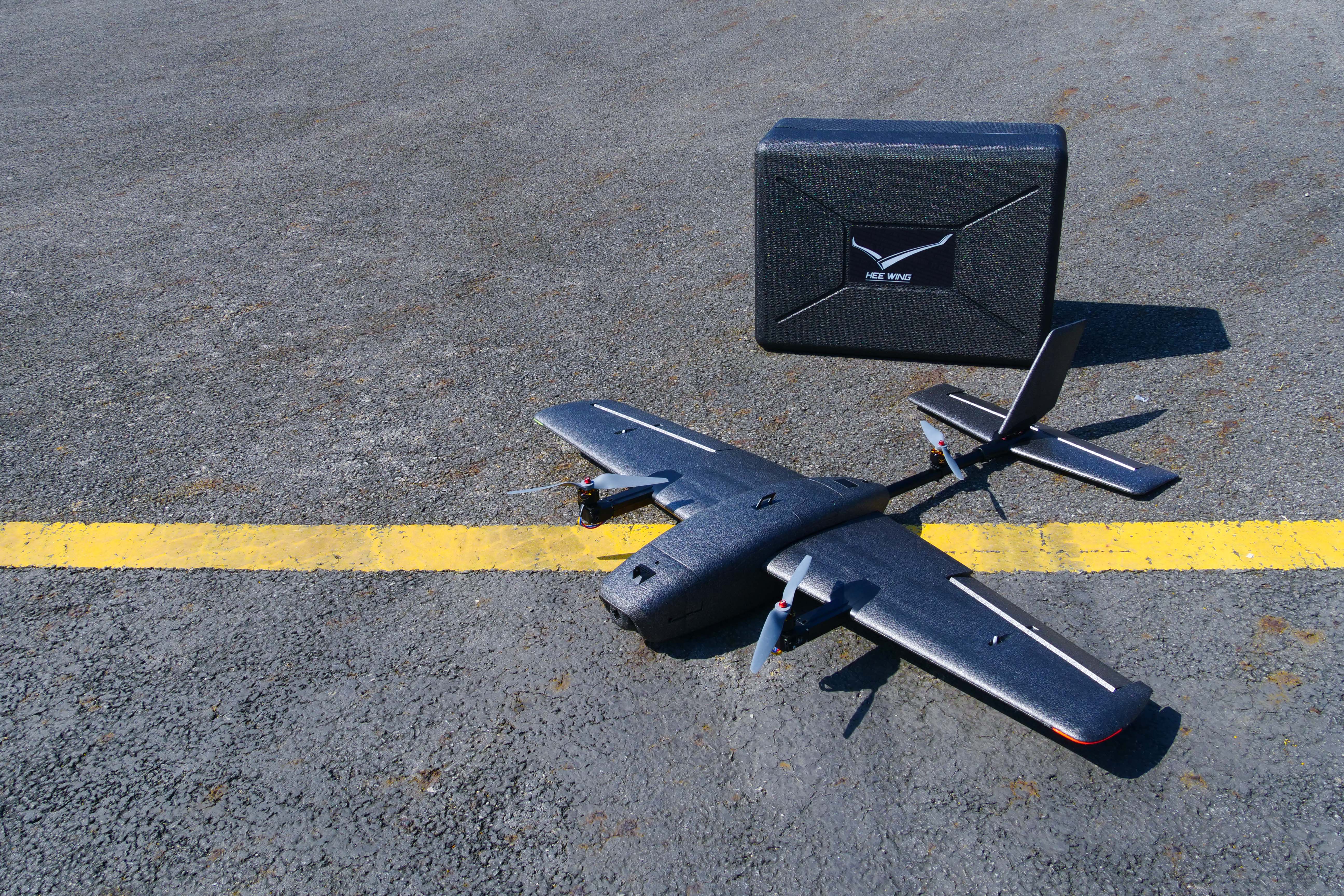 HEEWING T2 Cruza VTOL PNP tilt-rotor FPV plane with carrying case